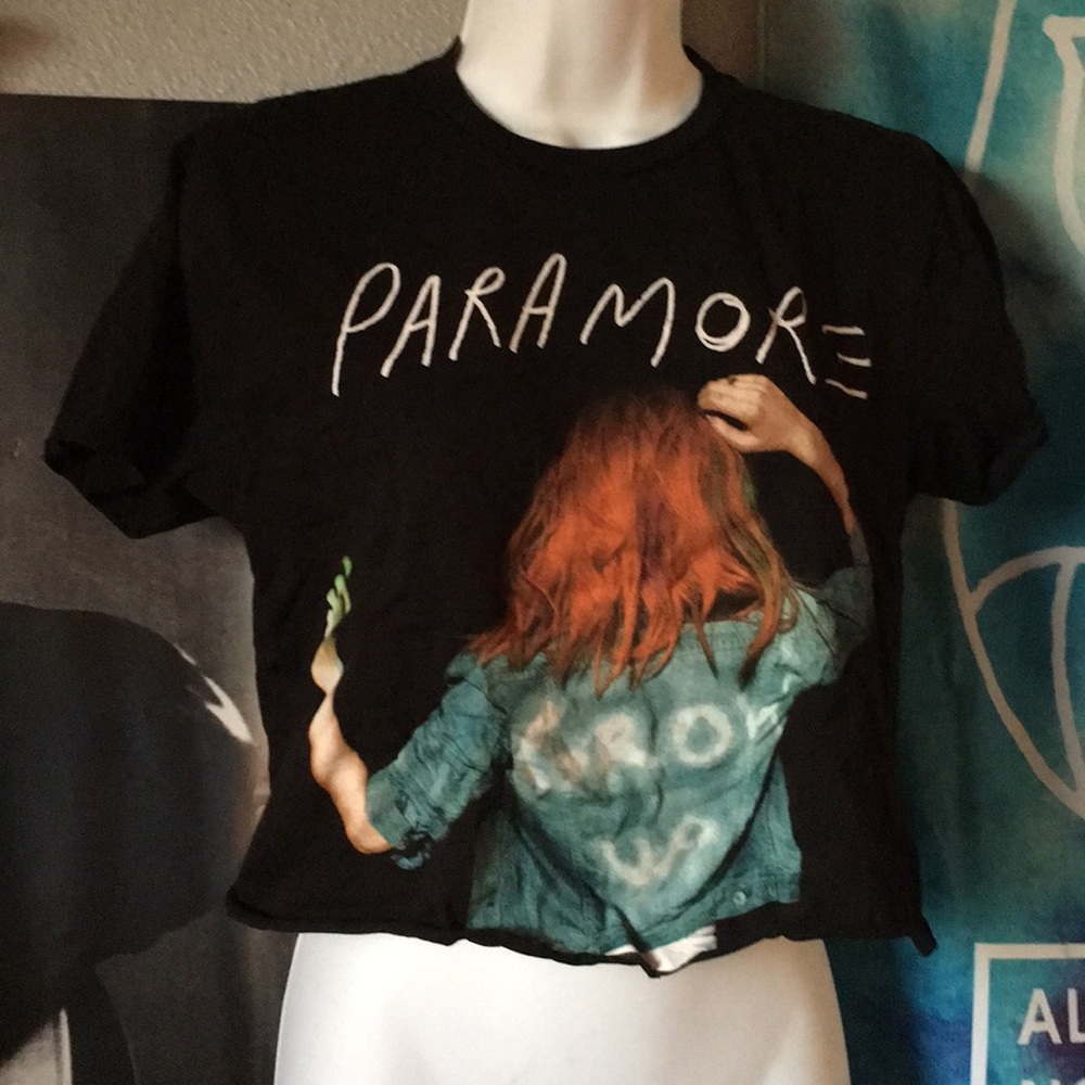 paramore crop top
